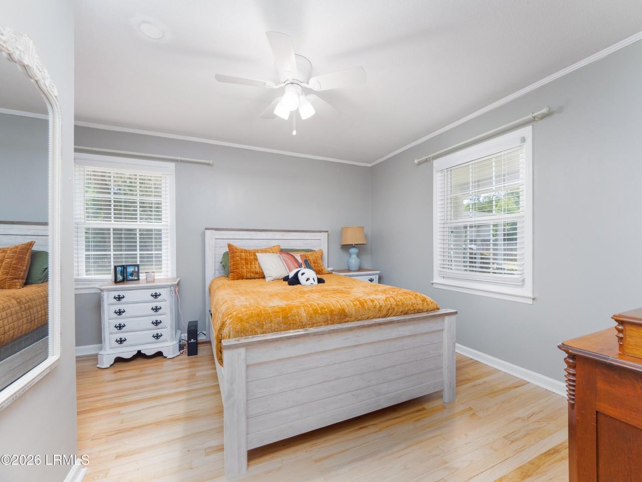 2500 Black Oak Cir - Photo 7 of 27