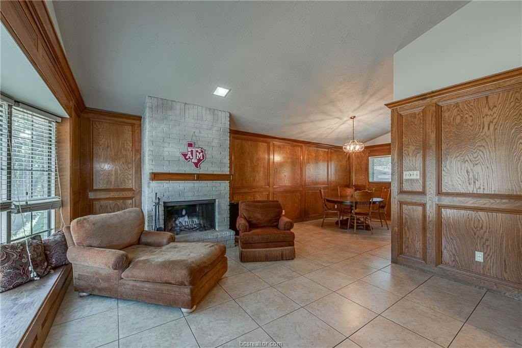 1405 Magnolia Dr - Photo 7 of 12