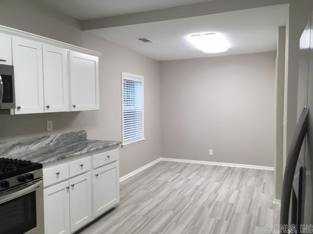 323 Uams Blvd - Photo 4 of 15