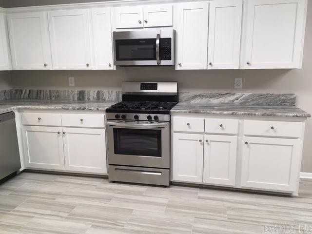 323 Uams Blvd - Photo 5 of 15