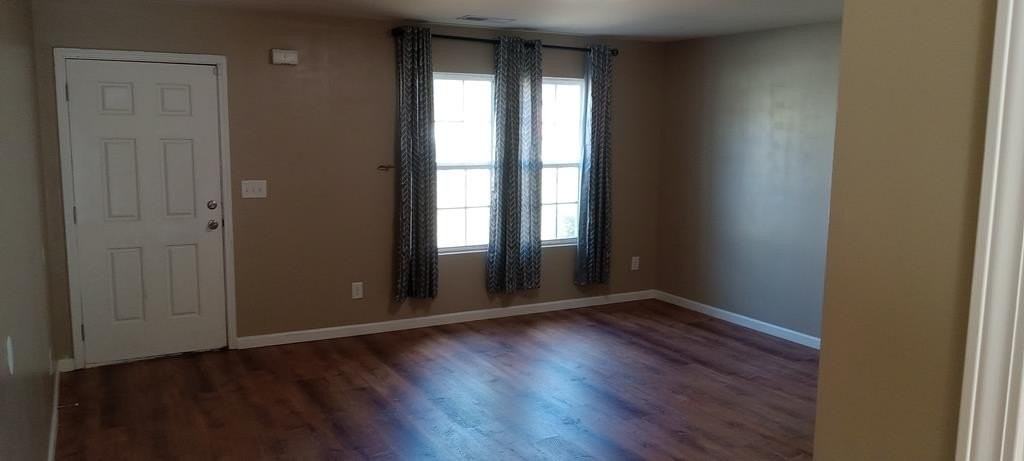 2630 Honeysuckle Dr - Photo 3 of 13
