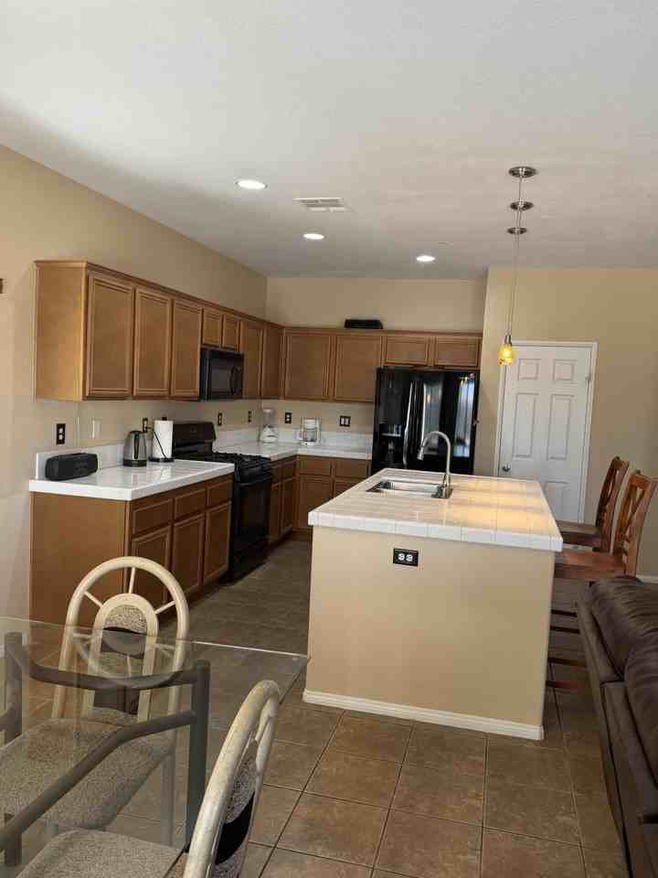 3922 Vista Dunes - Photo 4 of 17