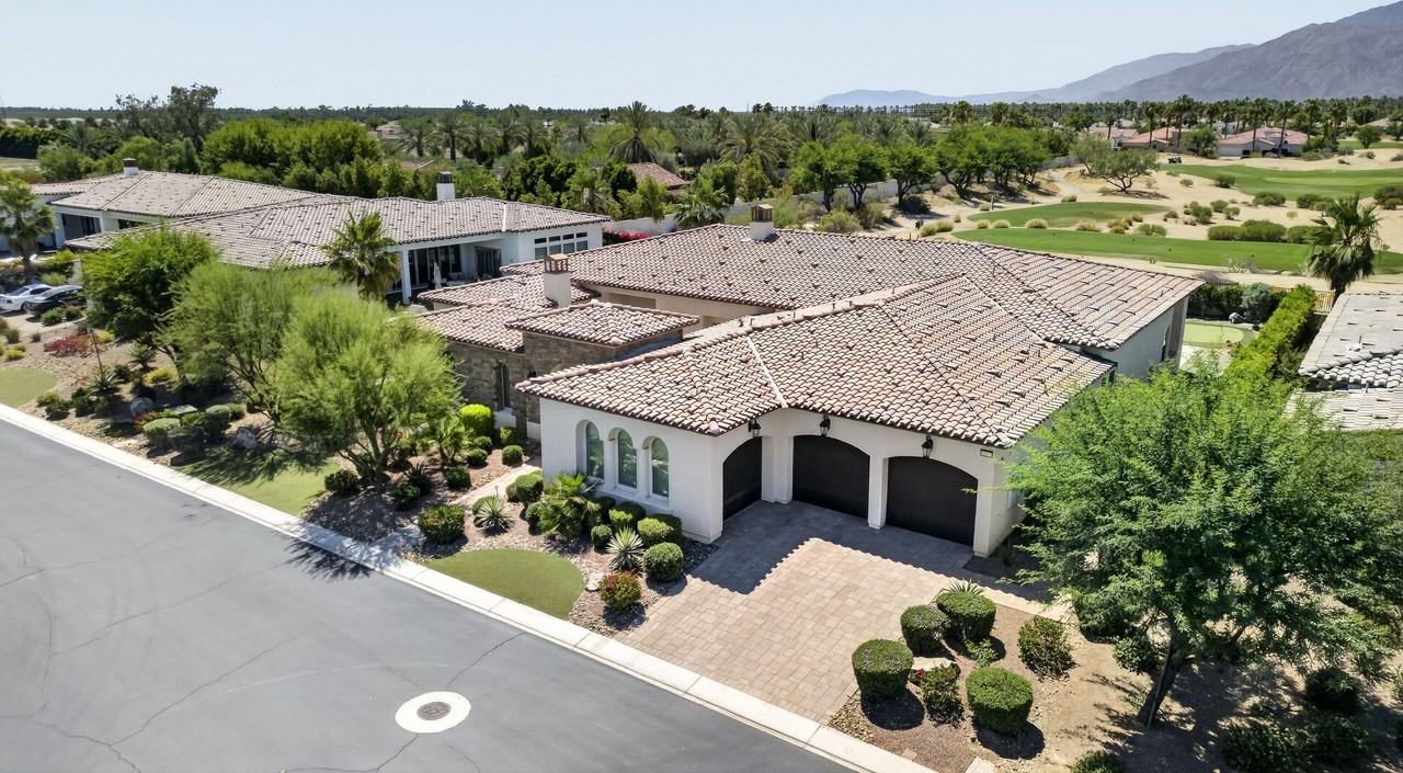 81675 Thunder Gulch Way - Photo 2 of 50