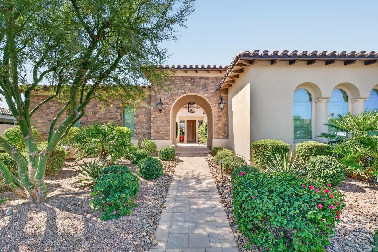 81675 Thunder Gulch Way - Photo 4 of 50