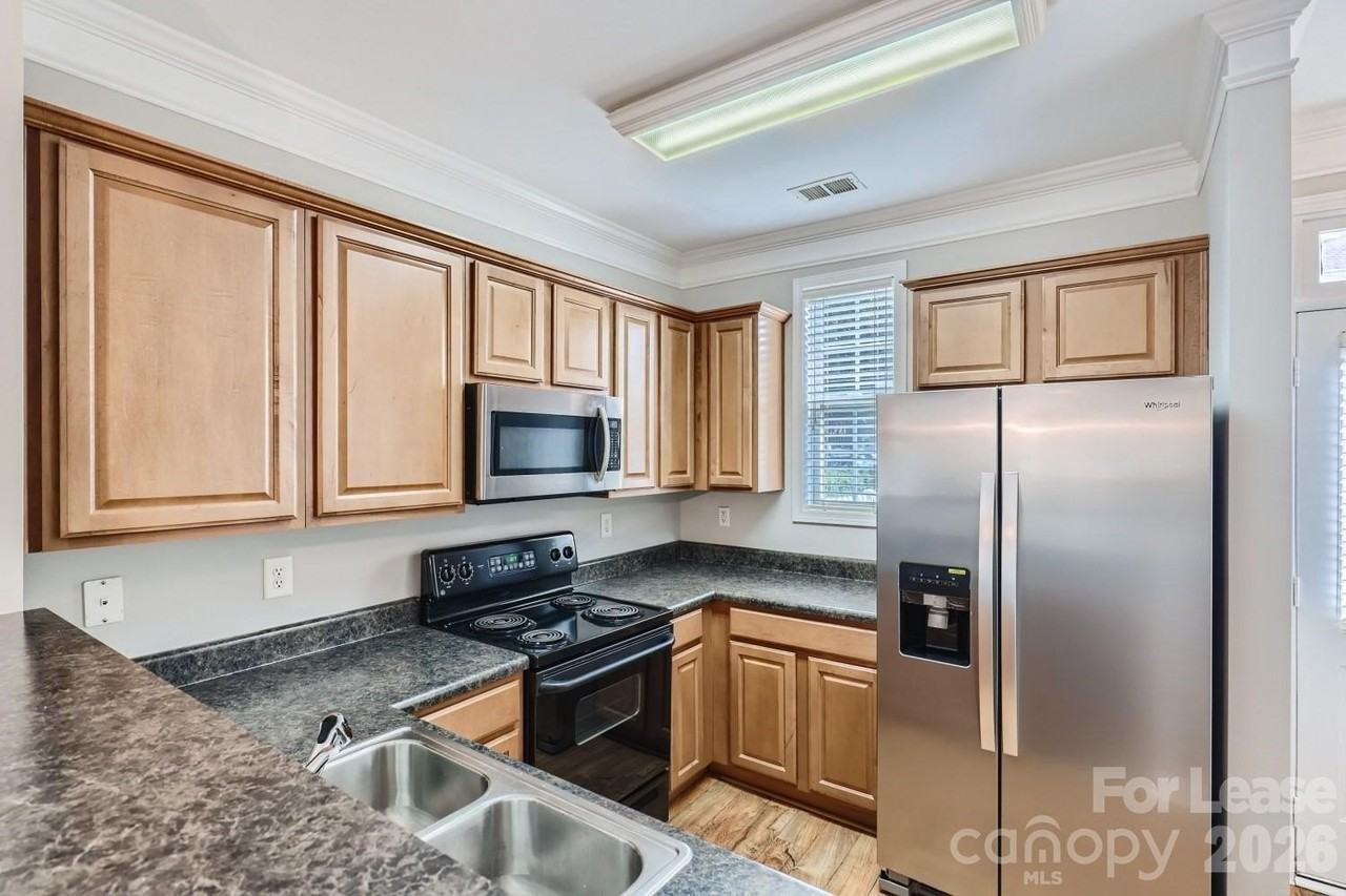 155 Singleton Rd - Photo 3 of 14