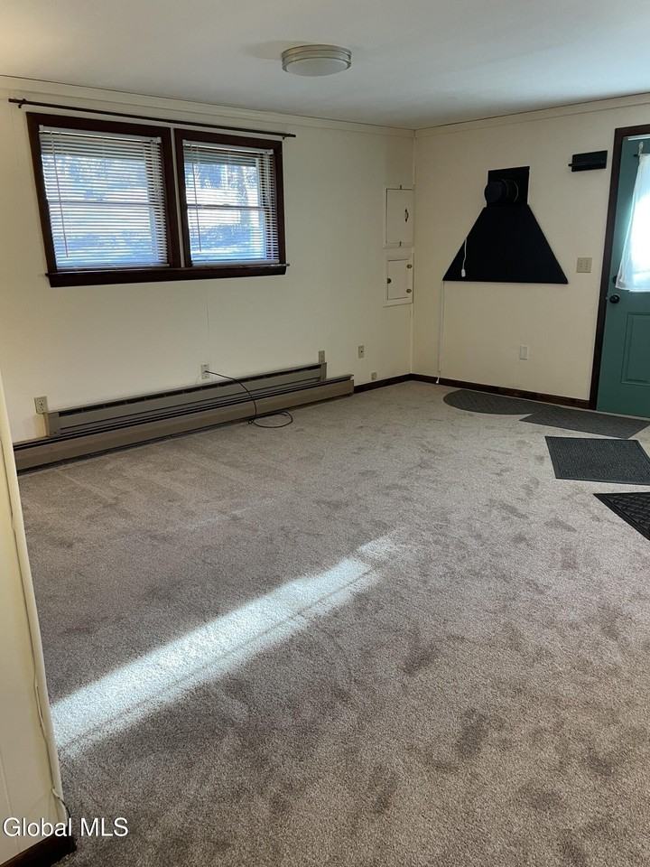 41 Malloy Rd - Photo 2 of 19