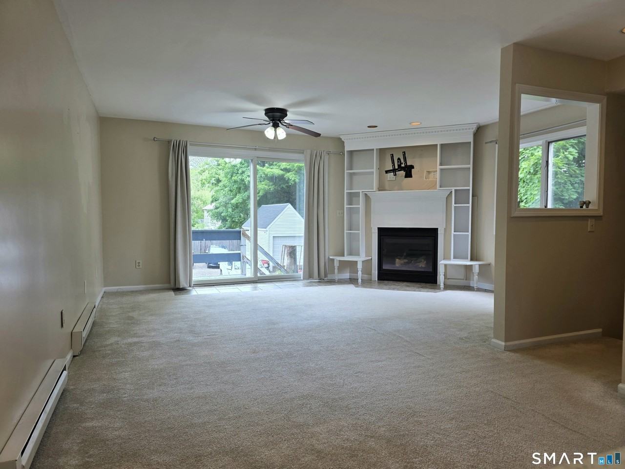 19 Wadhams Ave - Photo 4 of 11