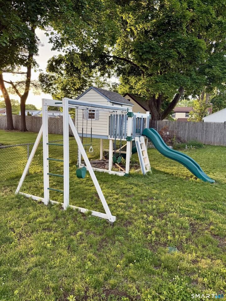 154 Harding Ave - Photo 4 of 32