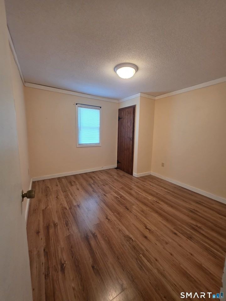 519 W Center Street Ext - Photo 5 of 9