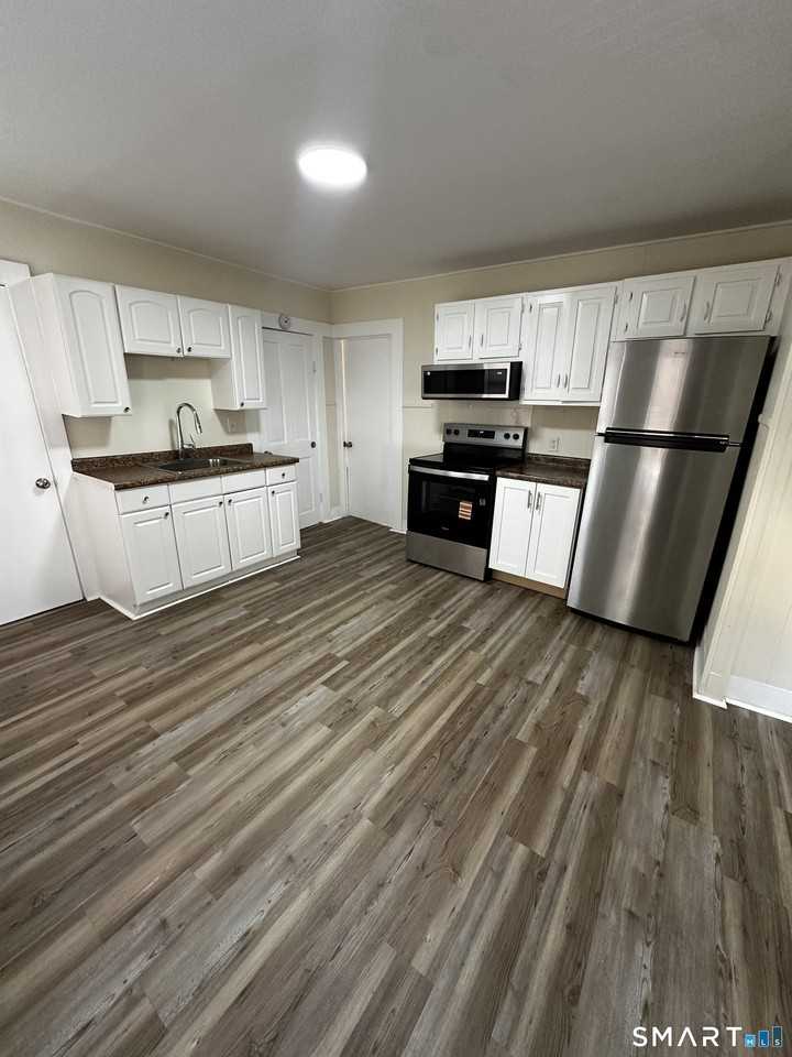 42 Spring St #1 - Photo 5 of 9
