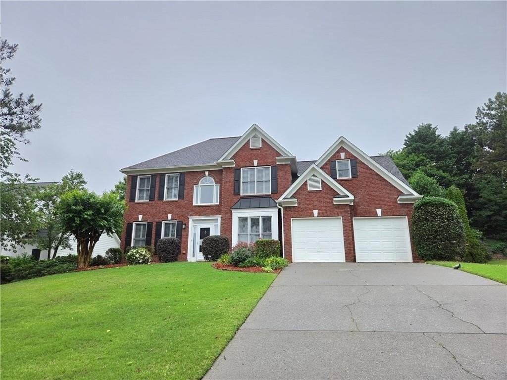 3715 Ridgeside Ct - Photo 2 of 44