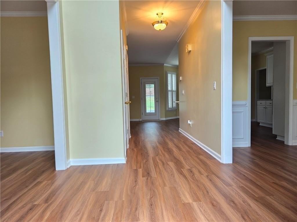 3715 Ridgeside Ct - Photo 3 of 44