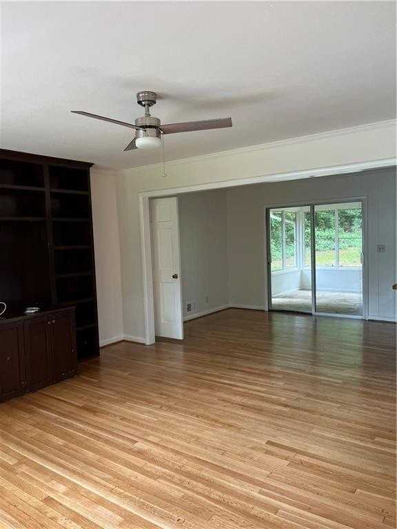 1432 Spring Valley Ln - Photo 4 of 11