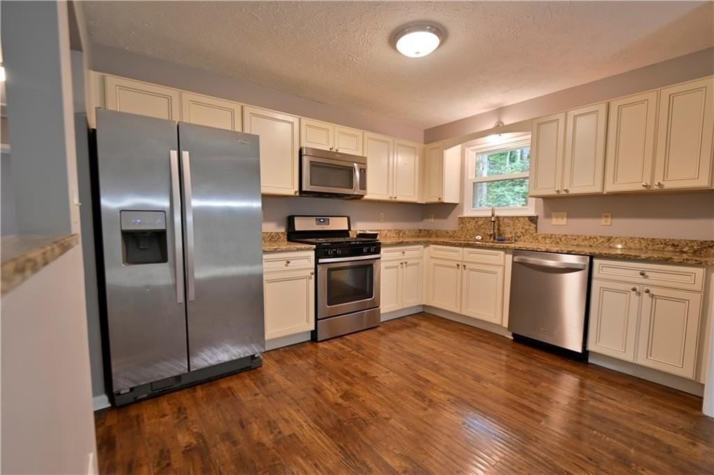 459 Ridgetop Dr Nw - Photo 4 of 24
