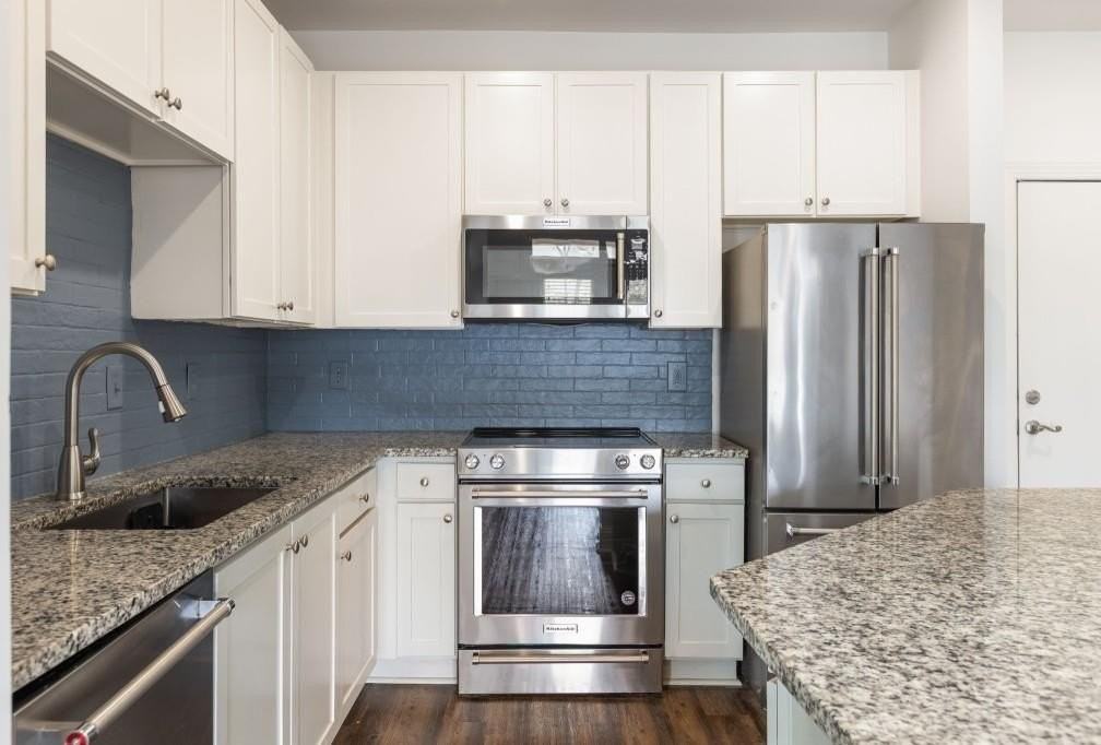 840 United Ave Se #415 - Photo 5 of 27