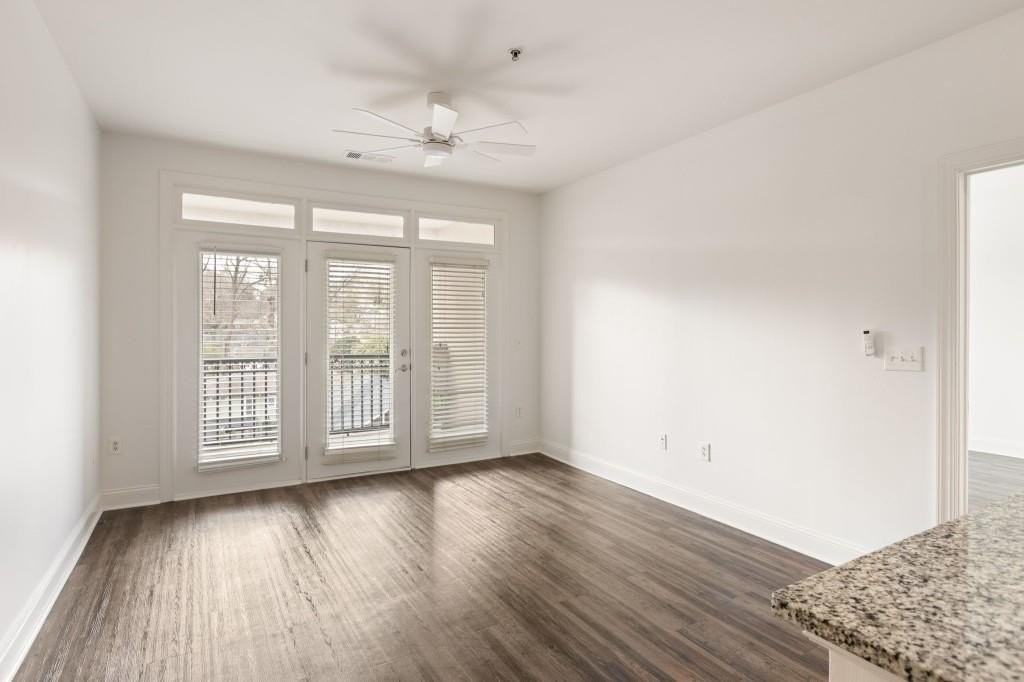 840 United Ave Se #415 - Photo 7 of 27