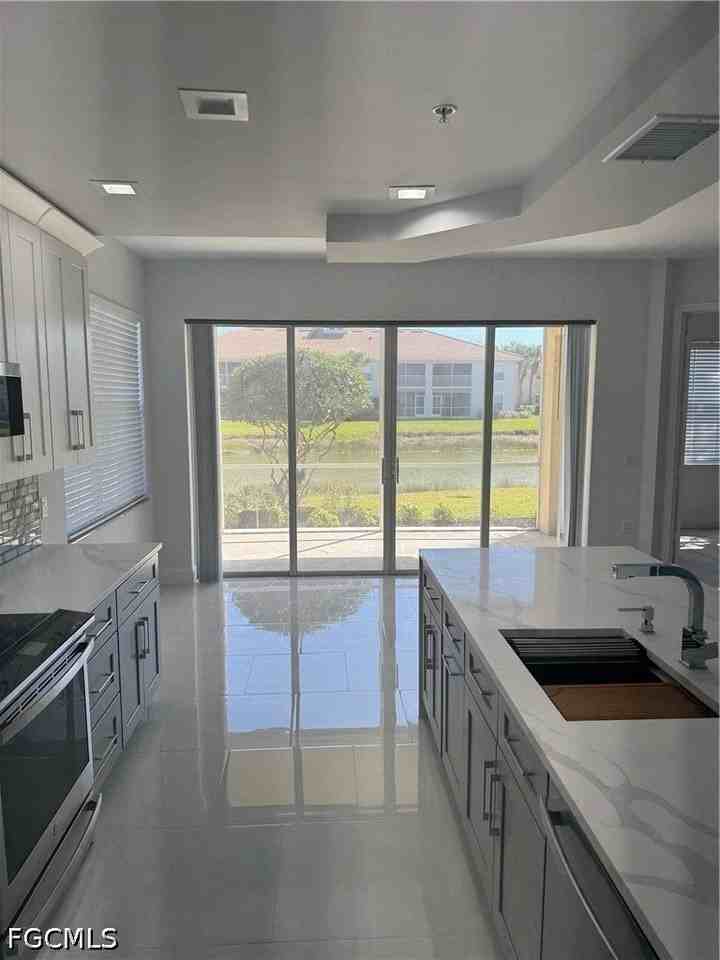 3063 Horizon Ln #1501 - Photo 4 of 16