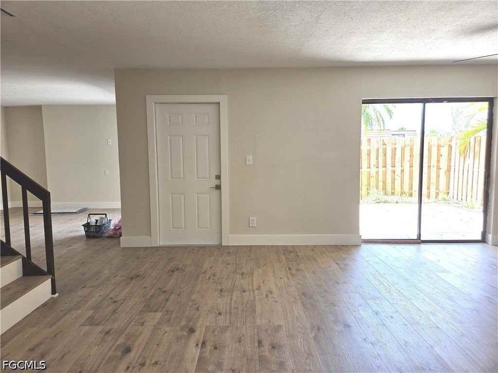1608 Park Meadows Dr #1 - Photo 5 of 23