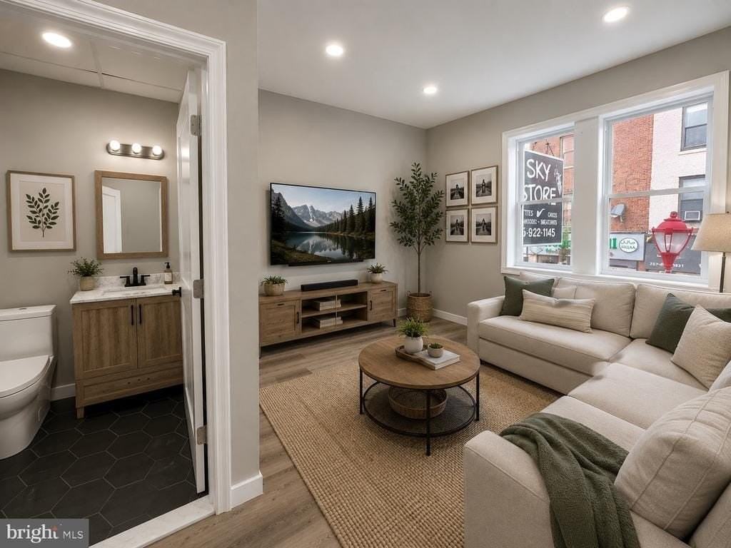 632 South St #A - Photo 3 of 6