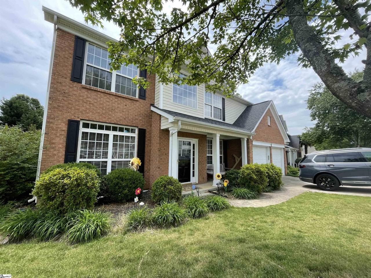 207 Tanner Chase Way - Photo 4 of 39