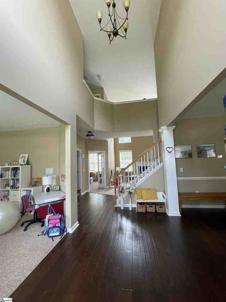 207 Tanner Chase Way - Photo 7 of 39