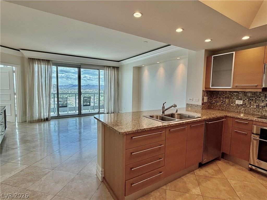 322 Karen Ave #1705 - Photo 2 of 28