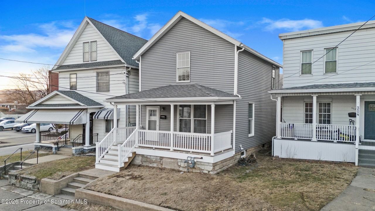 302 Delaware Ave - Photo 2 of 44