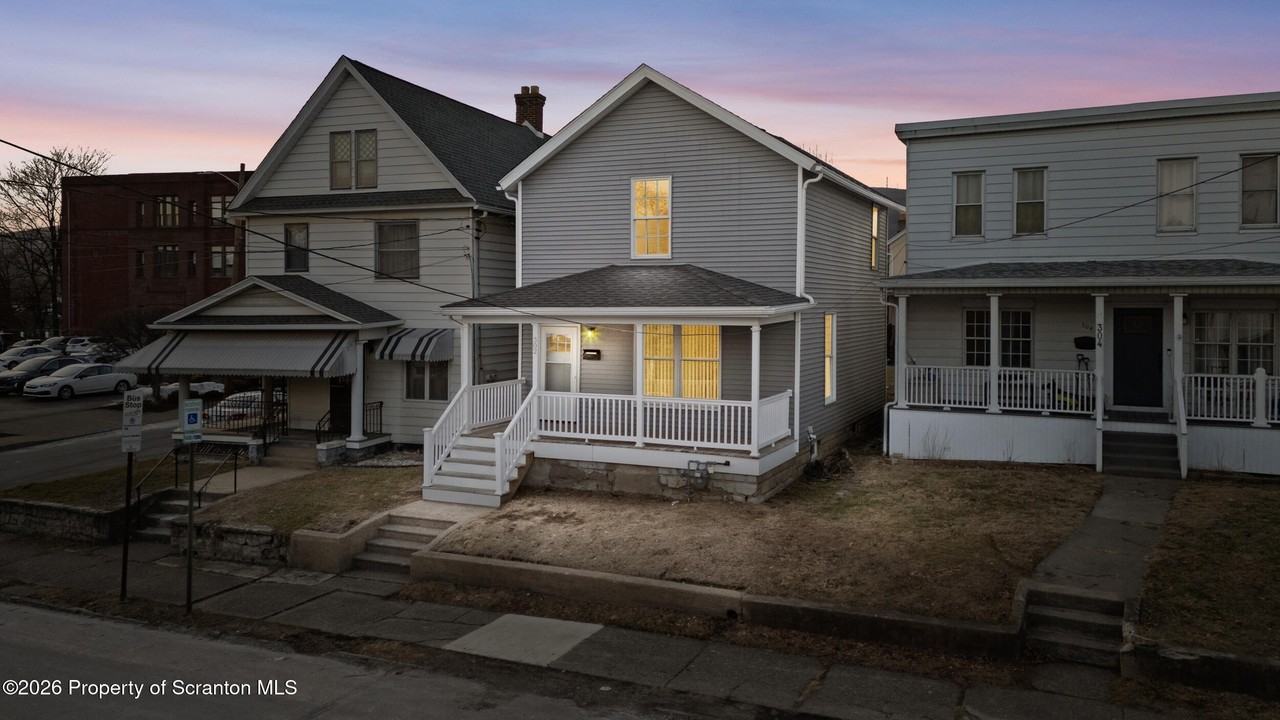 302 Delaware Ave - Photo 3 of 44