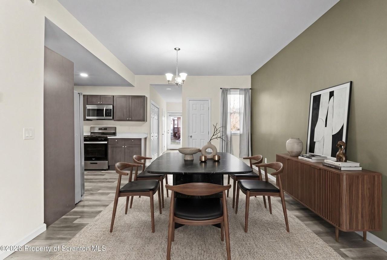 302 Delaware Ave - Photo 5 of 44