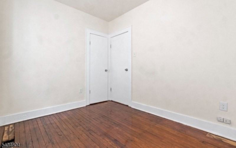 24 Irving Ave - Photo 6 of 11
