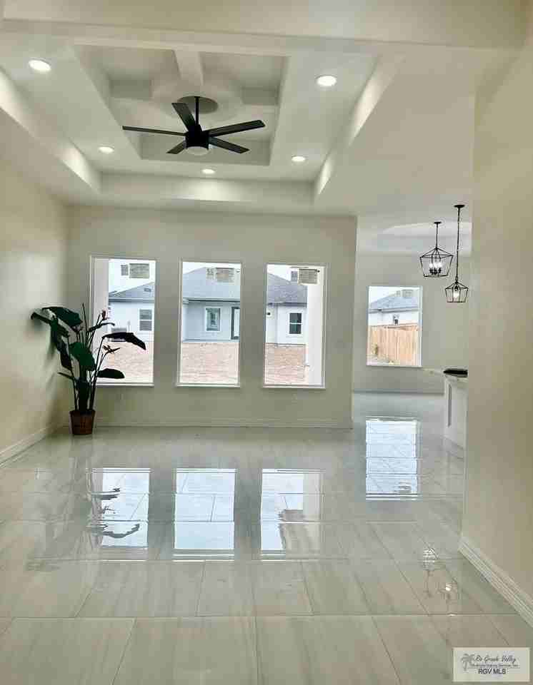 718 Ava Dr - Photo 6 of 21