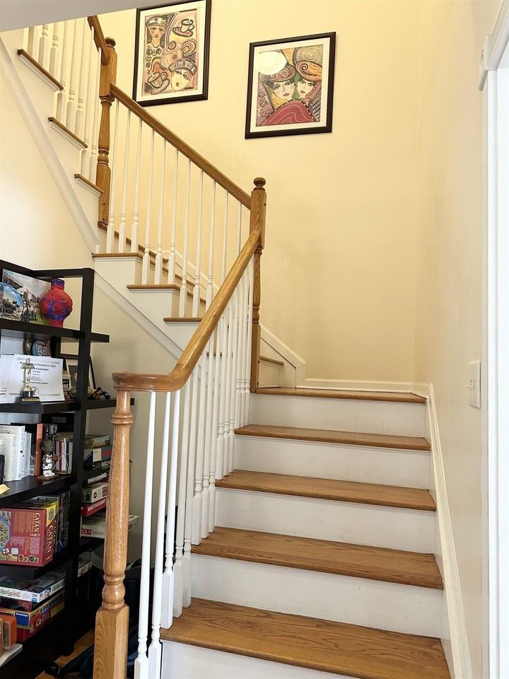 24 Bergen Ridge Rd #1 - Photo 7 of 17
