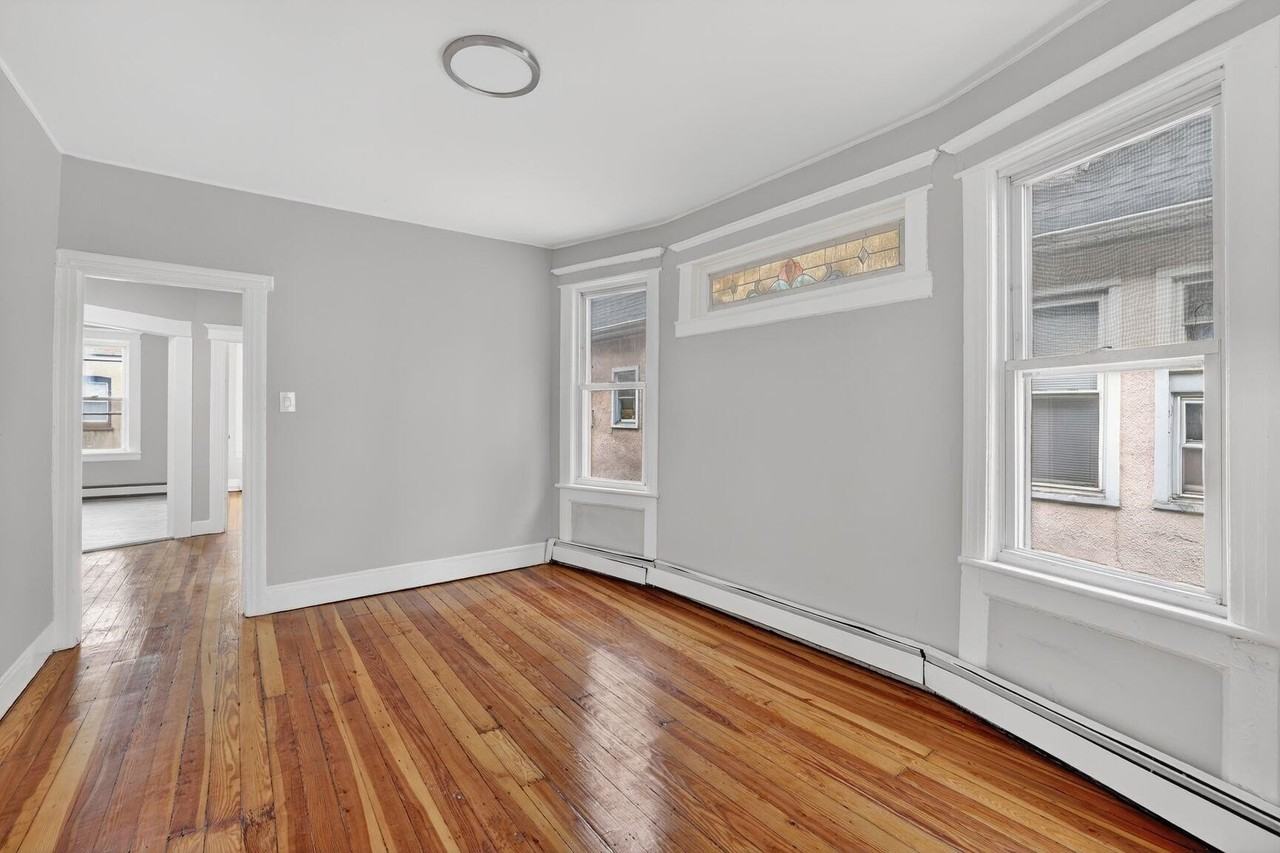 107 Brown Pl #1 - Photo 4 of 14