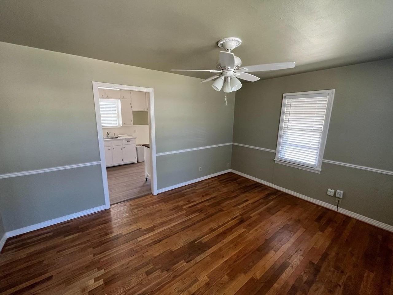 3107 37th St - Photo 2 of 10