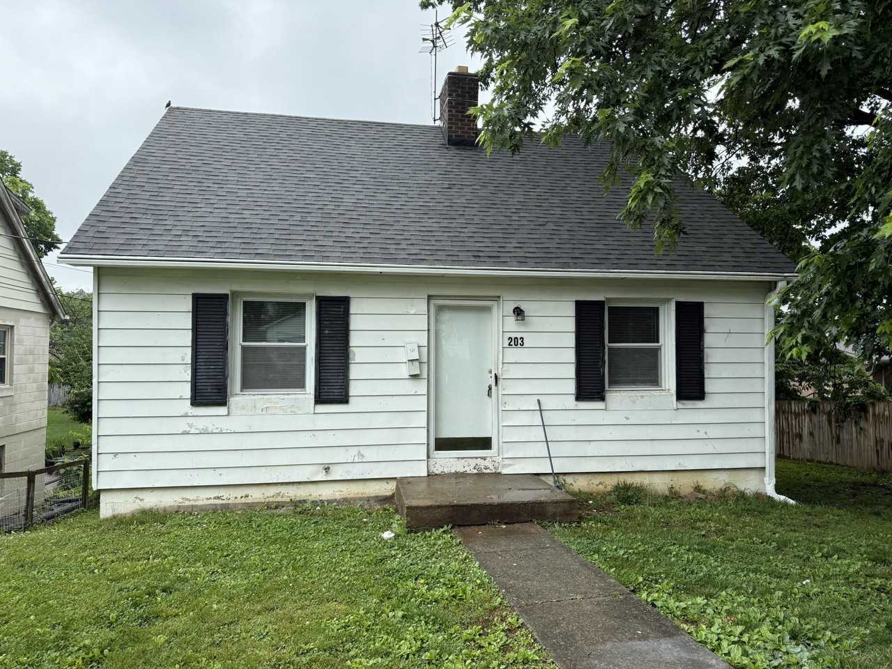 203 Elm St