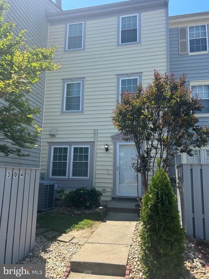 3045 Piano Ln - Photo 2 of 18