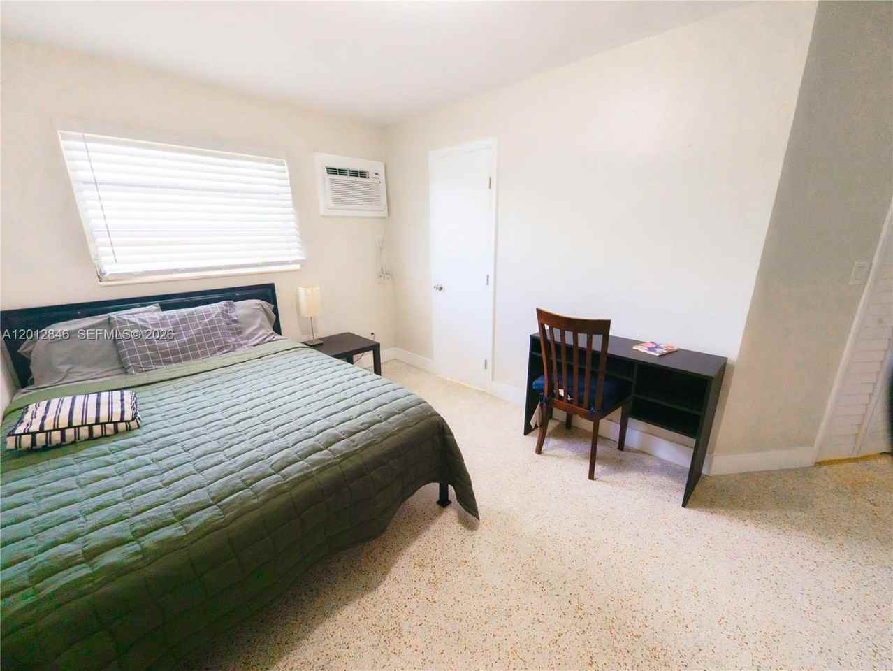 1220 Sw 5th St #16 - Photo 6 of 8