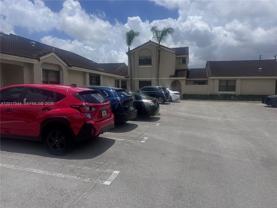 6532 Nw 170th Ter - Photo 1 of 1