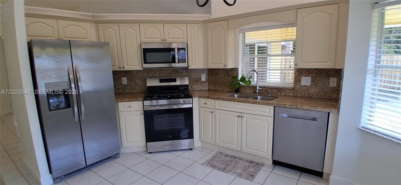 3277 Nw 123rd Ave #1 - Photo 4 of 50