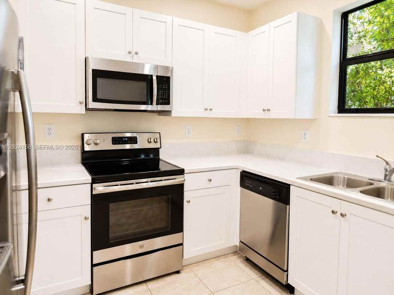 3354 Se 2nd Ct - Photo 7 of 17