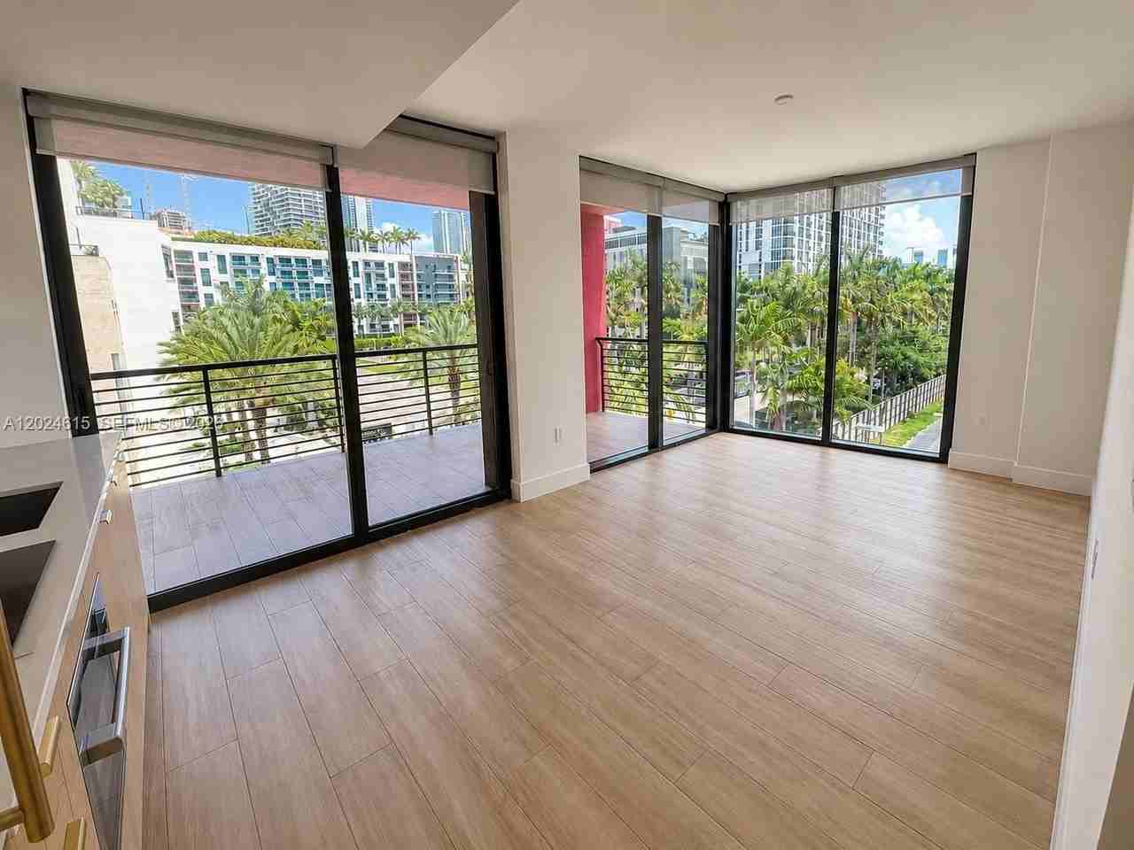 90 Ne 32nd St #301