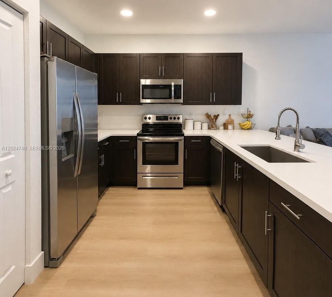 11814 Sw 245th Ter #11814 - Photo 7 of 16