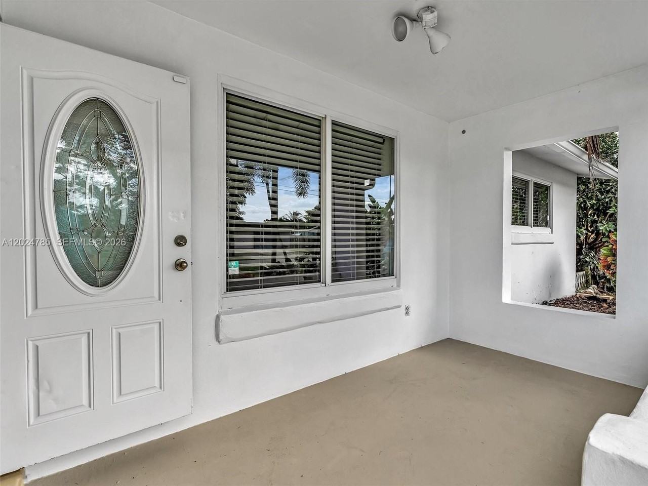 4500 Sw 42nd Ter - Photo 6 of 50