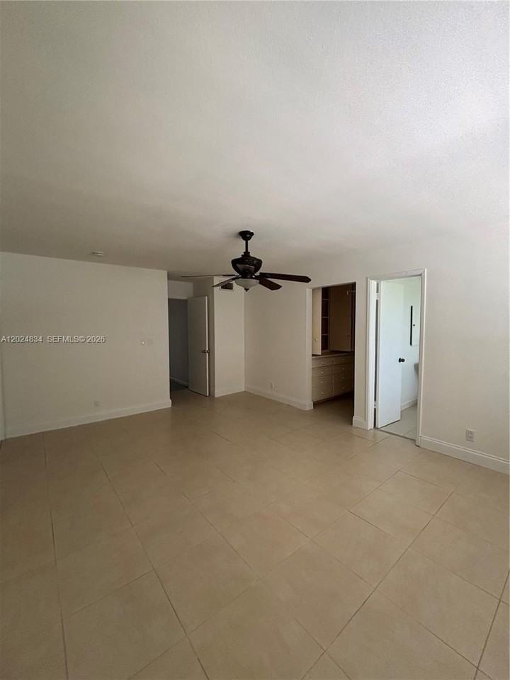 1040 Crystal Lake Dr #2 - Photo 5 of 15