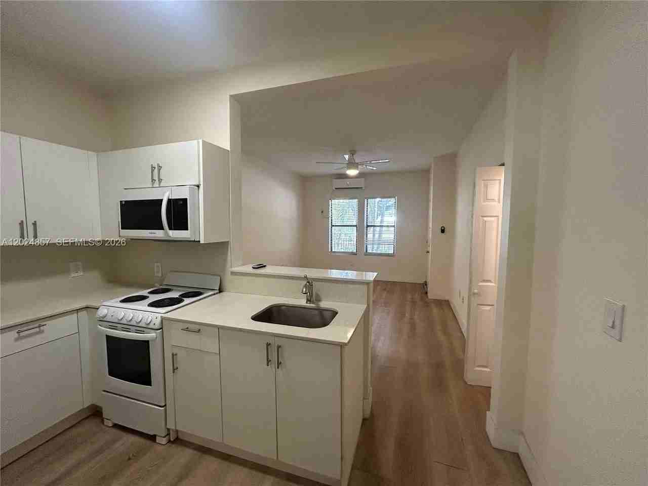 2000 Monroe St #9 - Photo 6 of 13