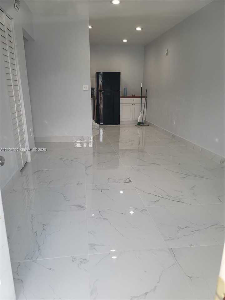22300 Sw 117th Ave #4 - Photo 5 of 11