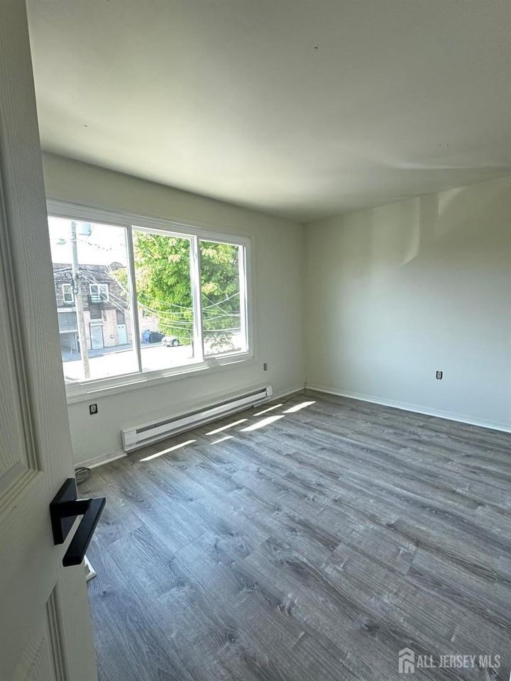 117 16th Ave #117 - Photo 3 of 13