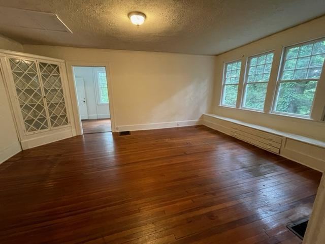 3 Cumberland Cir - Photo 3 of 9