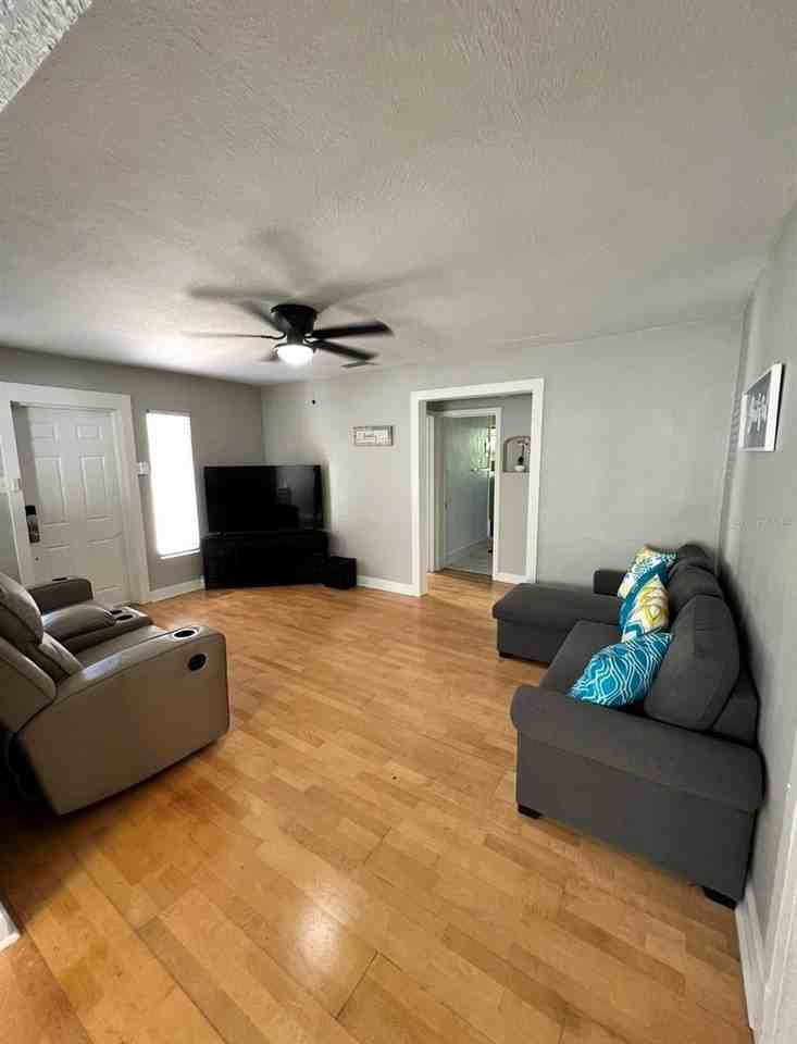 3910 E Ellicott St - Photo 3 of 19