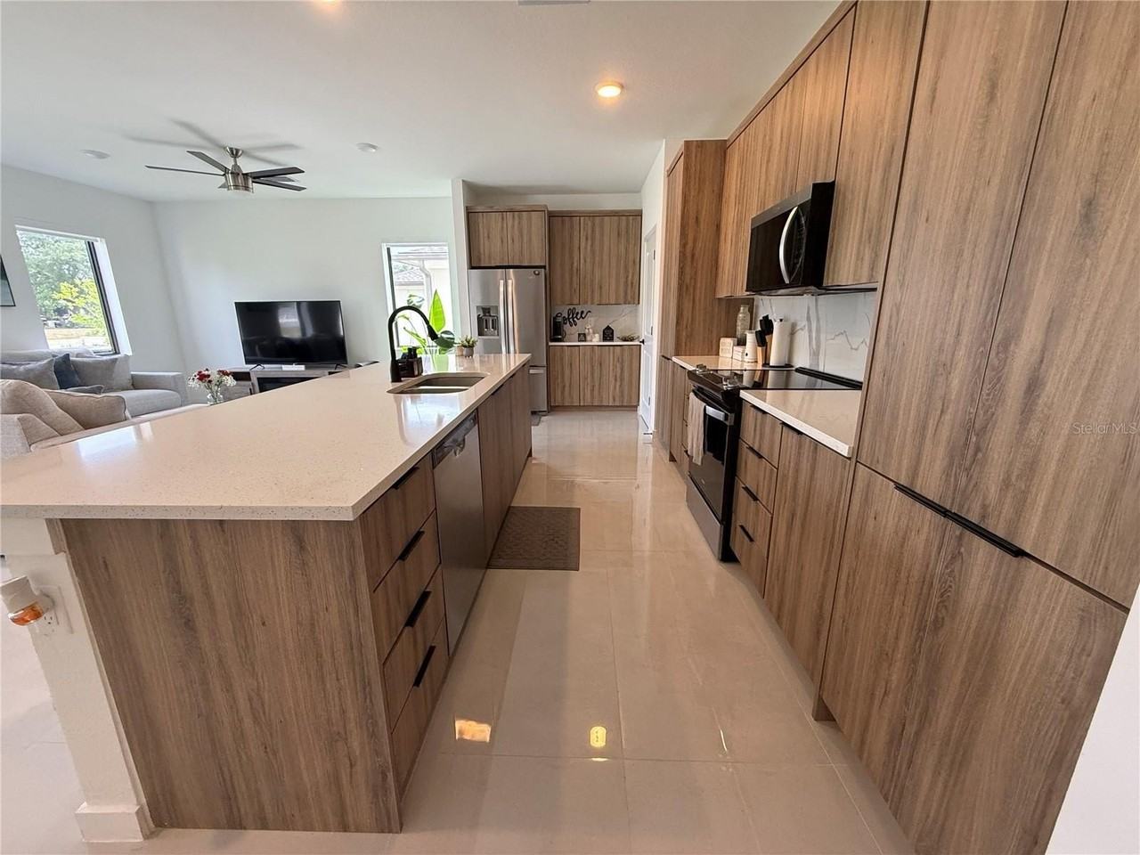 6288 Chorus Dr - Photo 5 of 20